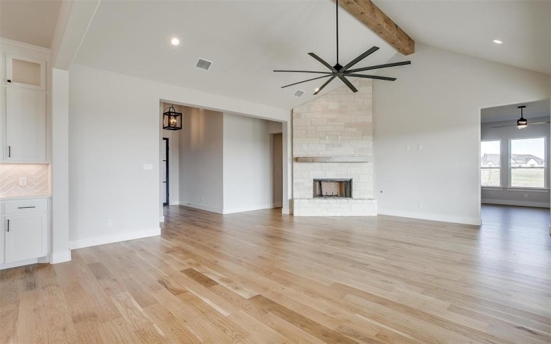 626 Hondo Crossing, Weatherford, TX 76087, 4 Bedrooms Bedrooms, ,2 BathroomsBathrooms,Residential,For Sale,626 Hondo Crossing,20785698