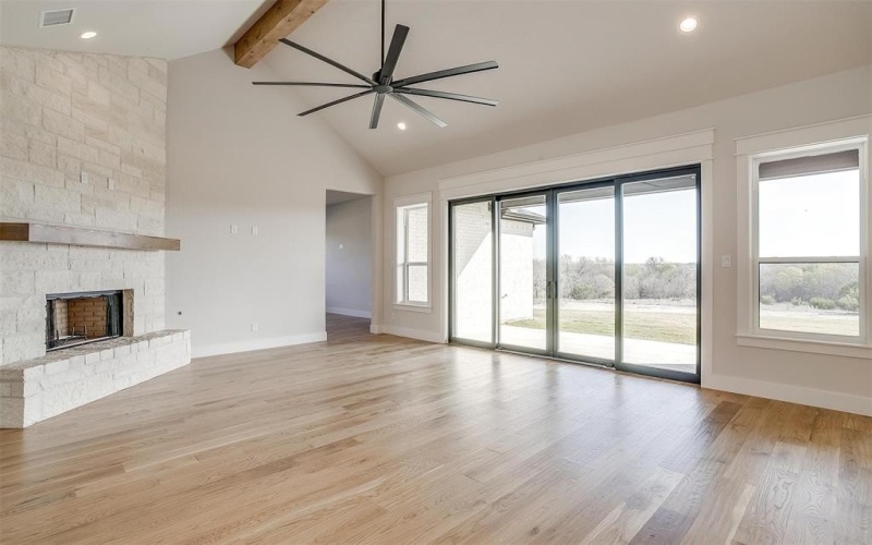 626 Hondo Crossing, Weatherford, TX 76087, 4 Bedrooms Bedrooms, ,2 BathroomsBathrooms,Residential,For Sale,626 Hondo Crossing,20785698