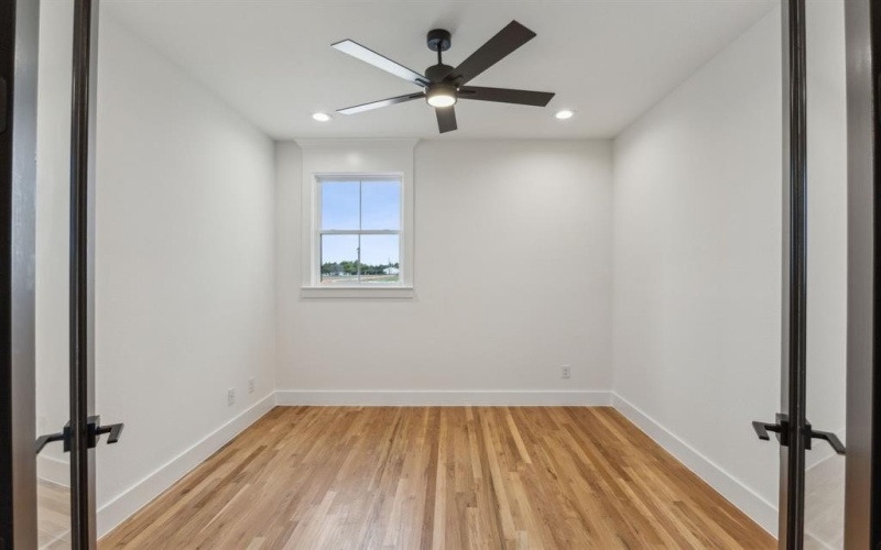 6010 Lindenwood Boulevard, Midlothian, TX 76065, 4 Bedrooms Bedrooms, ,3 BathroomsBathrooms,Residential,For Sale,6010 Lindenwood Boulevard,20785977