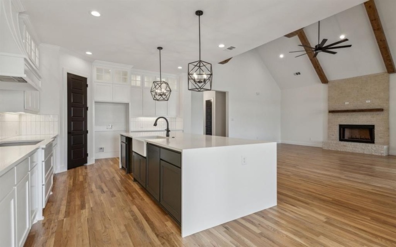 6010 Lindenwood Boulevard, Midlothian, TX 76065, 4 Bedrooms Bedrooms, ,3 BathroomsBathrooms,Residential,For Sale,6010 Lindenwood Boulevard,20785977