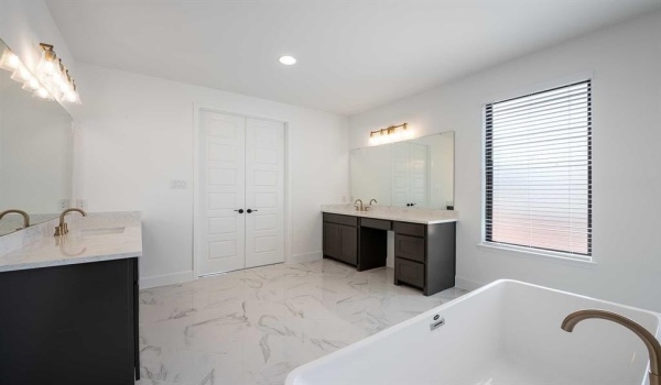 2613 Mercers Colony Avenue, Rockwall, TX 75032, 5 Bedrooms Bedrooms, ,5 BathroomsBathrooms,Residential,For Sale,2613 Mercers Colony Avenue,20786045