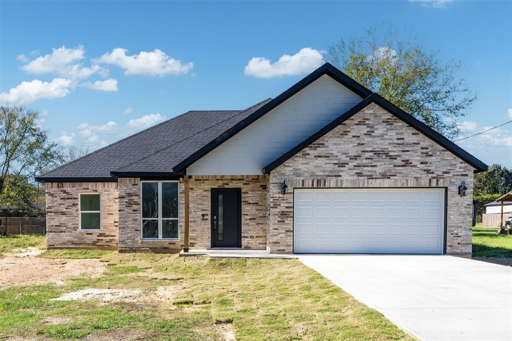 313 Kapuna Drive, Tool, TX 75143, 3 Bedrooms Bedrooms, ,2 BathroomsBathrooms,Residential,For Sale,313 Kapuna Drive,20779926