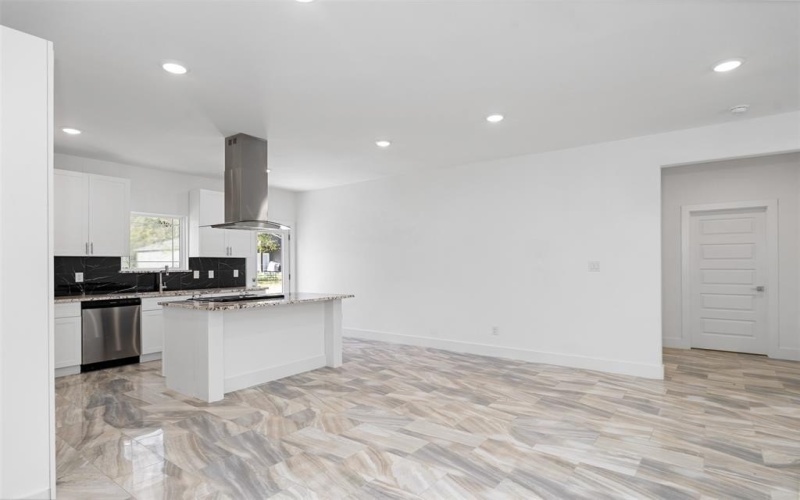 313 Kapuna Drive, Tool, TX 75143, 3 Bedrooms Bedrooms, ,2 BathroomsBathrooms,Residential,For Sale,313 Kapuna Drive,20779926