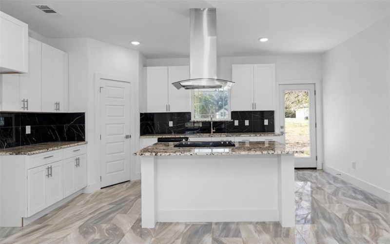 313 Kapuna Drive, Tool, TX 75143, 3 Bedrooms Bedrooms, ,2 BathroomsBathrooms,Residential,For Sale,313 Kapuna Drive,20779926