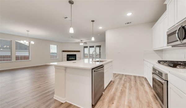 1405 Cedar Trail, Azle, TX 76020, 4 Bedrooms Bedrooms, ,3 BathroomsBathrooms,Residential,For Sale,1405 Cedar Trail,20780101