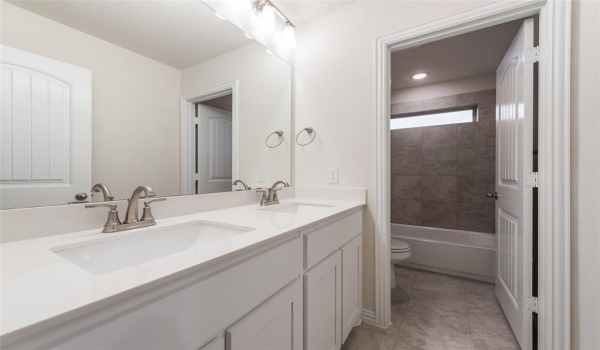 1405 Cedar Trail, Azle, TX 76020, 4 Bedrooms Bedrooms, ,3 BathroomsBathrooms,Residential,For Sale,1405 Cedar Trail,20780101