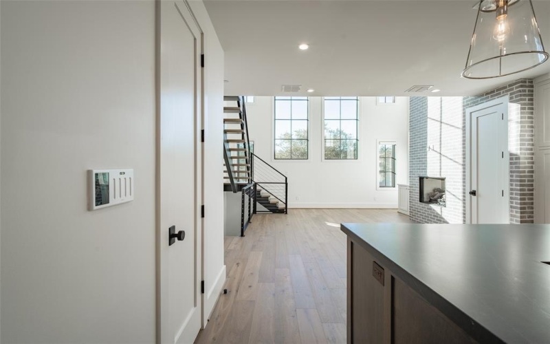 4529 Emerson Avenue #7, University Park, TX 75205, 1 Bedroom Bedrooms, ,1 BathroomBathrooms,Residential Lease,For Rent,4529 Emerson Avenue,20773514