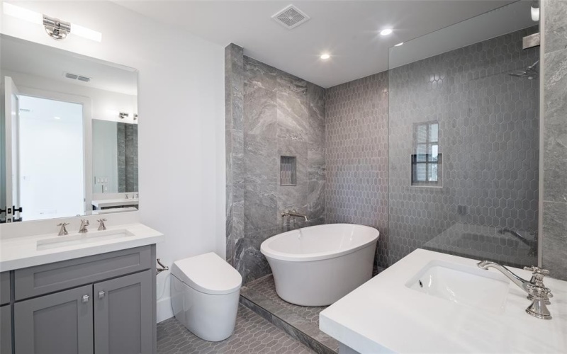 4529 Emerson Avenue #7, University Park, TX 75205, 1 Bedroom Bedrooms, ,1 BathroomBathrooms,Residential Lease,For Rent,4529 Emerson Avenue,20773514