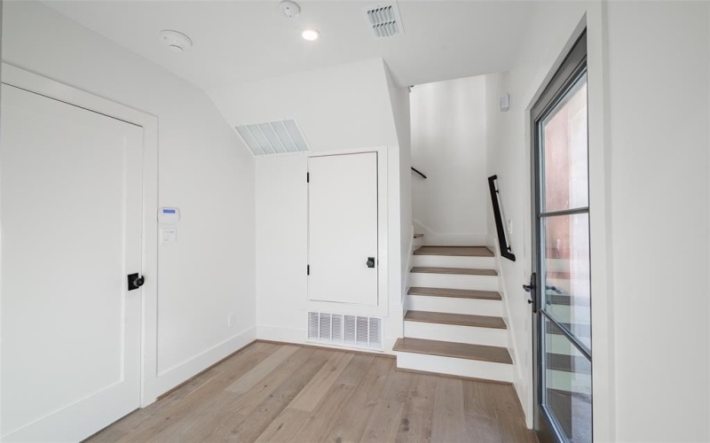 4529 Emerson Avenue #7, University Park, TX 75205, 1 Bedroom Bedrooms, ,1 BathroomBathrooms,Residential Lease,For Rent,4529 Emerson Avenue,20773514