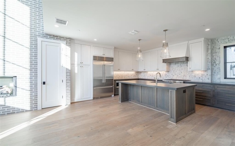 4529 Emerson Avenue #7, University Park, TX 75205, 1 Bedroom Bedrooms, ,1 BathroomBathrooms,Residential Lease,For Rent,4529 Emerson Avenue,20773514