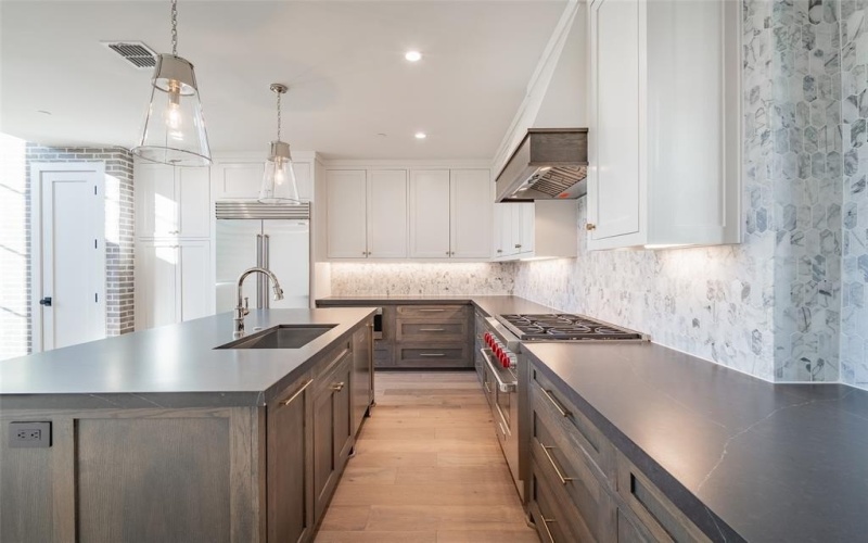 4529 Emerson Avenue #7, University Park, TX 75205, 1 Bedroom Bedrooms, ,1 BathroomBathrooms,Residential Lease,For Rent,4529 Emerson Avenue,20773514