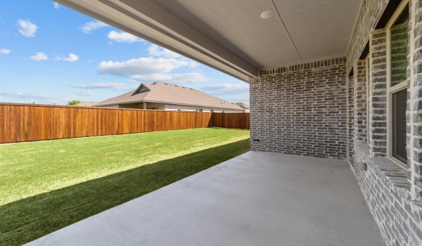 512 Meadowlark Drive, Van Alstyne, TX 75495, 4 Bedrooms Bedrooms, ,3 BathroomsBathrooms,Residential,For Sale,512 Meadowlark Drive,20786498