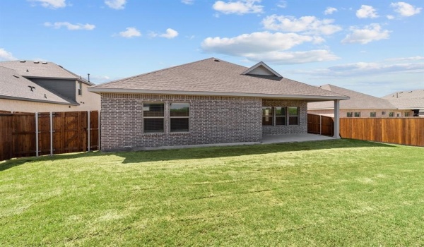 512 Meadowlark Drive, Van Alstyne, TX 75495, 4 Bedrooms Bedrooms, ,3 BathroomsBathrooms,Residential,For Sale,512 Meadowlark Drive,20786498