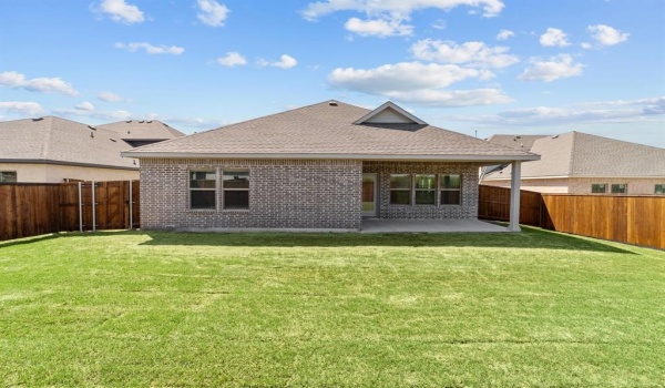 512 Meadowlark Drive, Van Alstyne, TX 75495, 4 Bedrooms Bedrooms, ,3 BathroomsBathrooms,Residential,For Sale,512 Meadowlark Drive,20786498
