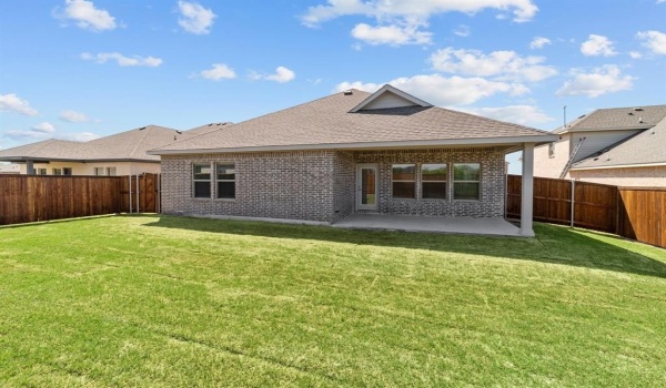 512 Meadowlark Drive, Van Alstyne, TX 75495, 4 Bedrooms Bedrooms, ,3 BathroomsBathrooms,Residential,For Sale,512 Meadowlark Drive,20786498