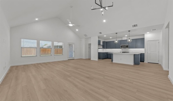 512 Meadowlark Drive, Van Alstyne, TX 75495, 4 Bedrooms Bedrooms, ,3 BathroomsBathrooms,Residential,For Sale,512 Meadowlark Drive,20786498