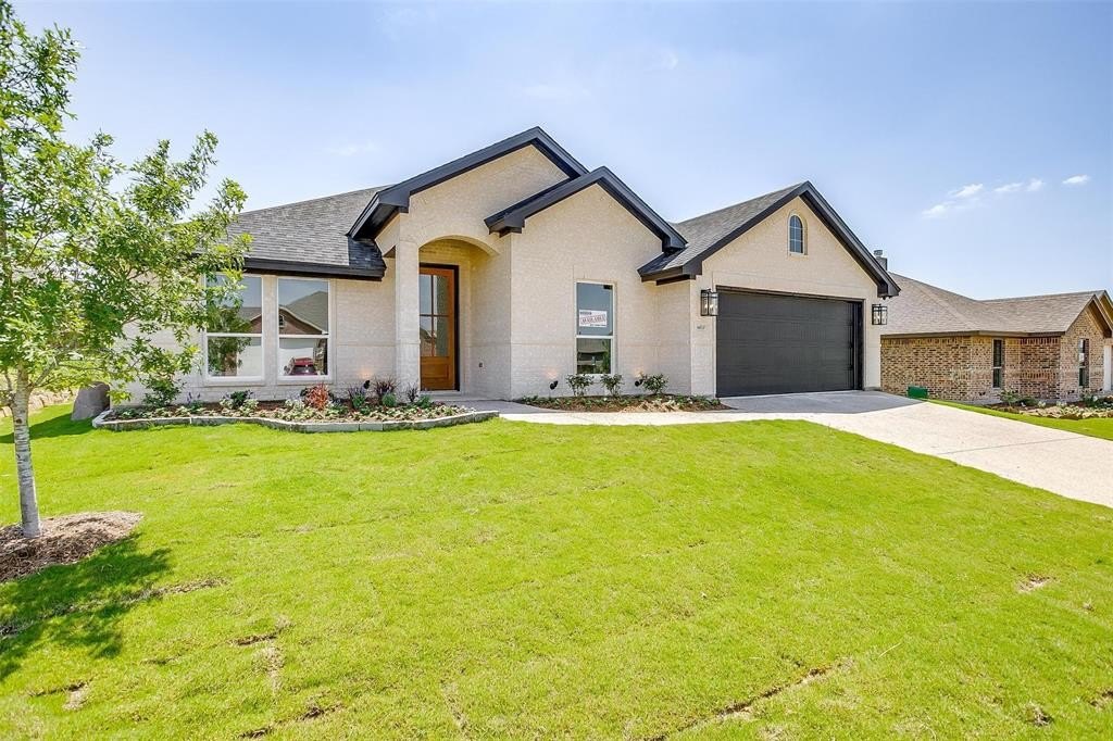 6813 Trail Rock, Benbrook, TX 76126, 4 Bedrooms Bedrooms, ,2 BathroomsBathrooms,Residential,For Sale,6813 Trail Rock,20780374