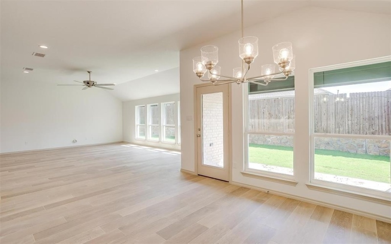 6813 Trail Rock, Benbrook, TX 76126, 4 Bedrooms Bedrooms, ,2 BathroomsBathrooms,Residential,For Sale,6813 Trail Rock,20780374