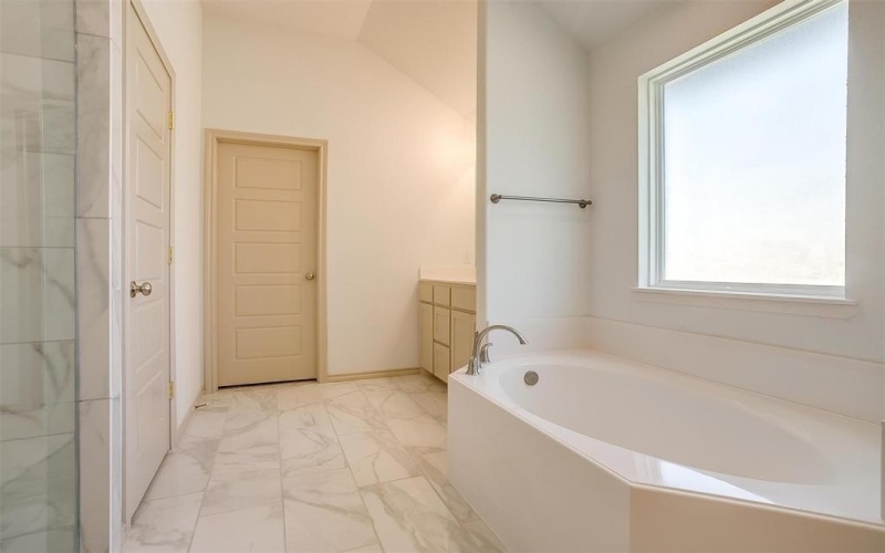 6813 Trail Rock, Benbrook, TX 76126, 4 Bedrooms Bedrooms, ,2 BathroomsBathrooms,Residential,For Sale,6813 Trail Rock,20780374