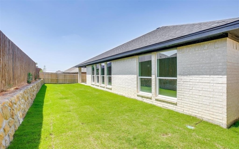 6813 Trail Rock, Benbrook, TX 76126, 4 Bedrooms Bedrooms, ,2 BathroomsBathrooms,Residential,For Sale,6813 Trail Rock,20780374