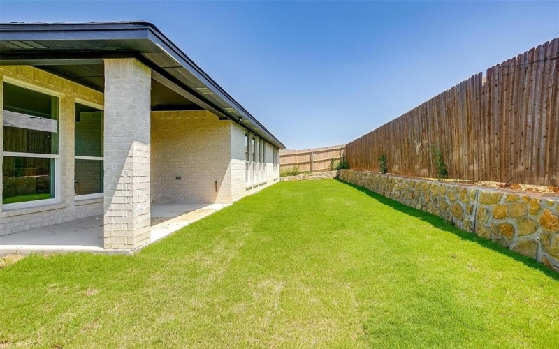 6813 Trail Rock, Benbrook, TX 76126, 4 Bedrooms Bedrooms, ,2 BathroomsBathrooms,Residential,For Sale,6813 Trail Rock,20780374