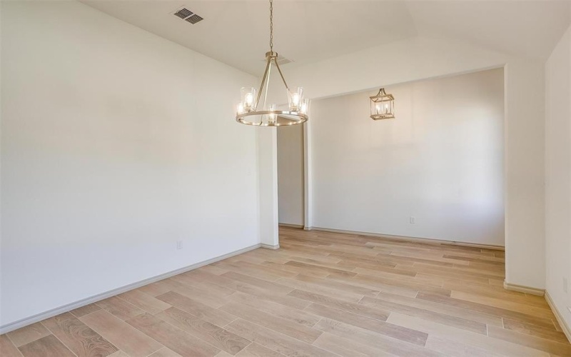 6813 Trail Rock, Benbrook, TX 76126, 4 Bedrooms Bedrooms, ,2 BathroomsBathrooms,Residential,For Sale,6813 Trail Rock,20780374