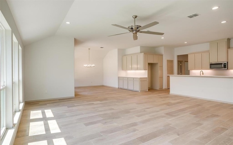 6813 Trail Rock, Benbrook, TX 76126, 4 Bedrooms Bedrooms, ,2 BathroomsBathrooms,Residential,For Sale,6813 Trail Rock,20780374
