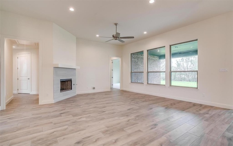 2515 Dartford Drive, Crowley, TX 76036, 4 Bedrooms Bedrooms, ,3 BathroomsBathrooms,Residential,For Sale,2515 Dartford Drive,20773709