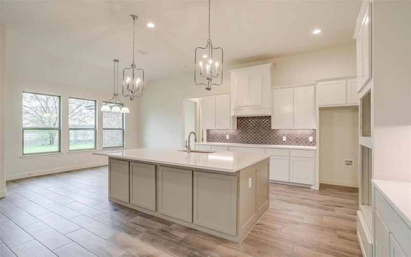 2515 Dartford Drive, Crowley, TX 76036, 4 Bedrooms Bedrooms, ,3 BathroomsBathrooms,Residential,For Sale,2515 Dartford Drive,20773709