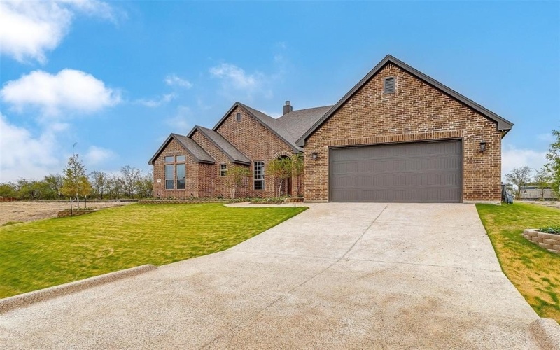2515 Dartford Drive, Crowley, TX 76036, 4 Bedrooms Bedrooms, ,3 BathroomsBathrooms,Residential,For Sale,2515 Dartford Drive,20773709