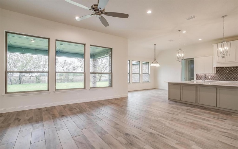 2515 Dartford Drive, Crowley, TX 76036, 4 Bedrooms Bedrooms, ,3 BathroomsBathrooms,Residential,For Sale,2515 Dartford Drive,20773709