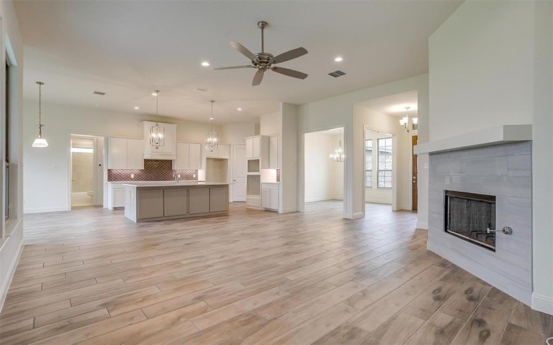 2515 Dartford Drive, Crowley, TX 76036, 4 Bedrooms Bedrooms, ,3 BathroomsBathrooms,Residential,For Sale,2515 Dartford Drive,20773709