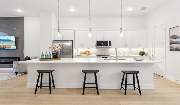 13351 Goodland Street #203, Farmers Branch, TX 75234, 3 Habitaciones Habitaciones , ,3 BañosBaños,Residential,En Venta,13351 Goodland Street,20786576