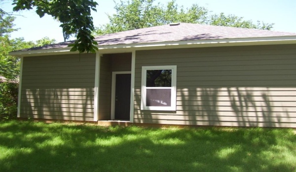 904 W Florence Street, Denison, TX 75020, 3 Bedrooms Bedrooms, ,2 BathroomsBathrooms,Residential,For Sale,904 W Florence Street,20786830