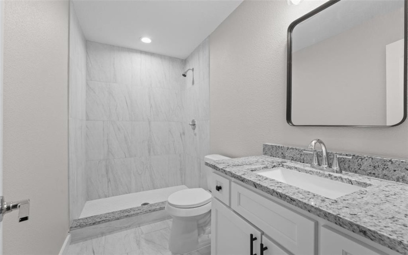906 Benton Street, Bonham, TX 75418, 3 Bedrooms Bedrooms, ,2 BathroomsBathrooms,Residential,For Sale,906 Benton Street,20786999