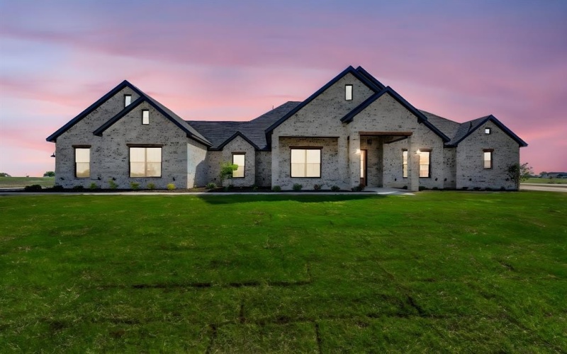6411 Cedar Elm Road, Midlothian, TX 76065, 4 Habitaciones Habitaciones , ,3 BañosBaños,Residential,En Venta,6411 Cedar Elm Road,20787393