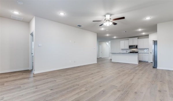 240 Kistler Drive, Little Elm, TX 75068, 4 Bedrooms Bedrooms, ,2 BathroomsBathrooms,Residential Lease,For Rent,240 Kistler Drive,20787601