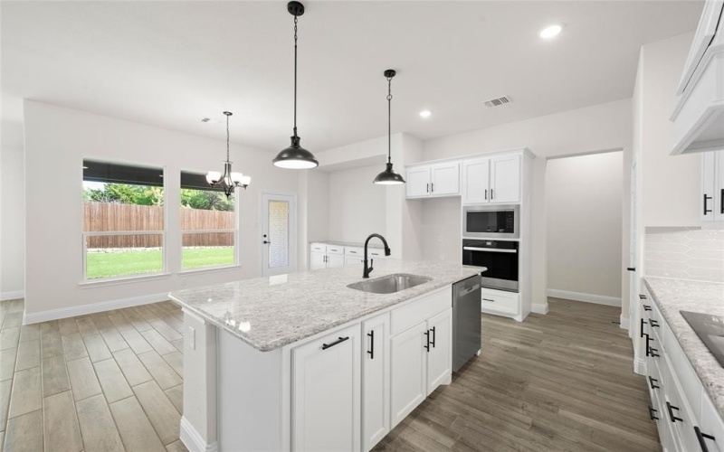 4413 Verbena Street, Midlothian, TX 76065, 3 Habitaciones Habitaciones , ,2 BañosBaños,Residential,En Venta,4413 Verbena Street,20787846