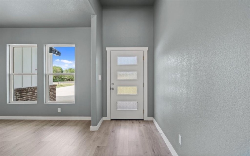 703 1/2 N Elm Street, Kemp, TX 75143, 4 Bedrooms Bedrooms, ,2 BathroomsBathrooms,Residential,For Sale,703 1/2 N Elm Street,20788003