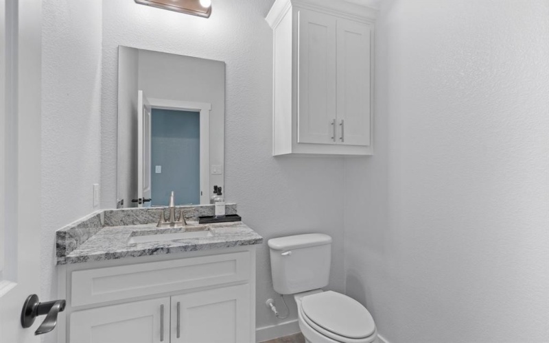 703 1/2 N Elm Street, Kemp, TX 75143, 4 Bedrooms Bedrooms, ,2 BathroomsBathrooms,Residential,For Sale,703 1/2 N Elm Street,20788003