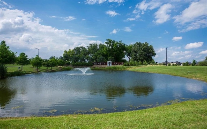 8521 Heard Hill Drive, McKinney, TX 75071, 4 Bedrooms Bedrooms, ,3 BathroomsBathrooms,Residential,For Sale,8521 Heard Hill Drive,20788703