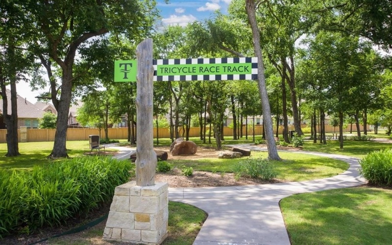 8521 Heard Hill Drive, McKinney, TX 75071, 4 Bedrooms Bedrooms, ,3 BathroomsBathrooms,Residential,For Sale,8521 Heard Hill Drive,20788703