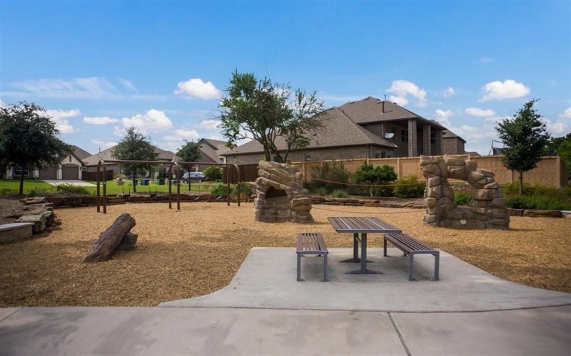 8521 Heard Hill Drive, McKinney, TX 75071, 4 Bedrooms Bedrooms, ,3 BathroomsBathrooms,Residential,For Sale,8521 Heard Hill Drive,20788703