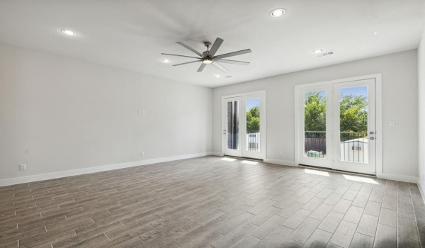 2510 Carmelita Street, Dallas, TX 75212, 3 Bedrooms Bedrooms, ,3 BathroomsBathrooms,Residential,For Sale,2510 Carmelita Street,20788798