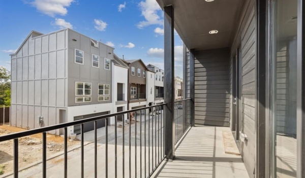 2510 Carmelita Street, Dallas, TX 75212, 3 Bedrooms Bedrooms, ,3 BathroomsBathrooms,Residential,For Sale,2510 Carmelita Street,20788798