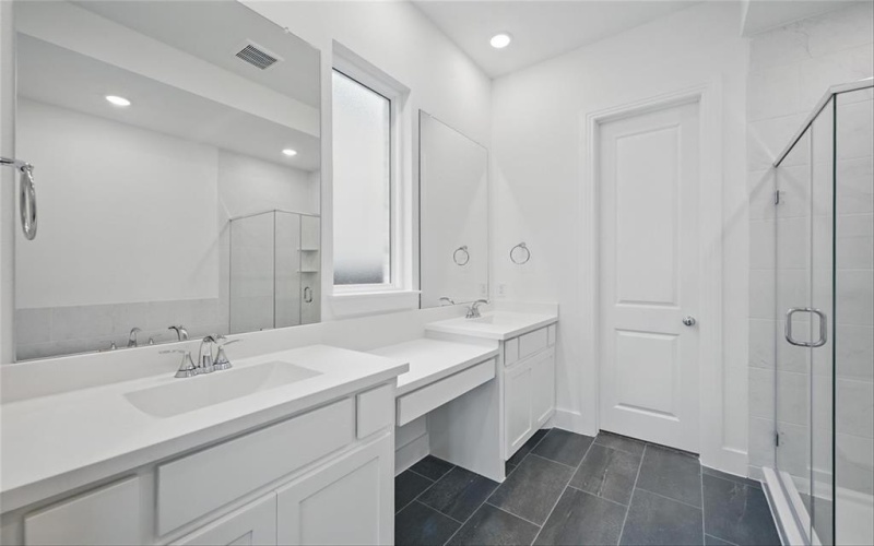 1116 El Sol Boulevard, Sherman, TX 75090, 5 Bedrooms Bedrooms, ,6 BathroomsBathrooms,Residential,For Sale,1116 El Sol Boulevard,20788868