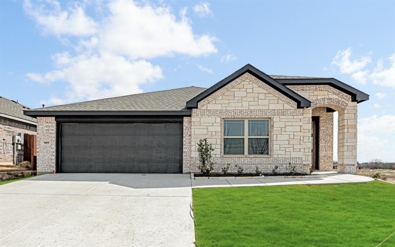 909 Creekhollow Drive, Godley, TX 76044, 3 Habitaciones Habitaciones , ,2 BañosBaños,Residential,En Venta,909 Creekhollow Drive,20792305