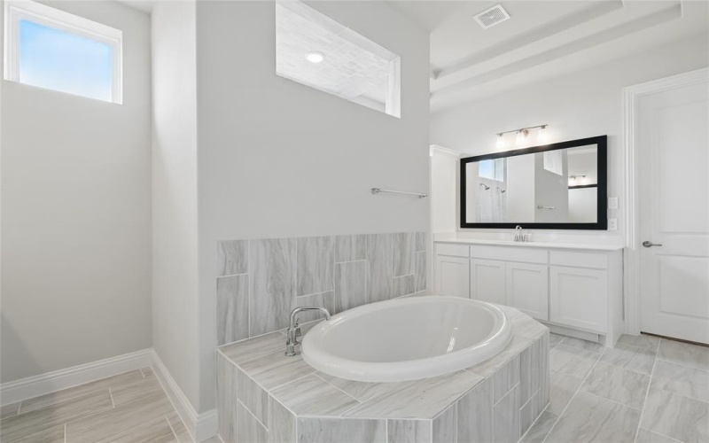 713 Meridian Drive, Aledo, TX 76008, 5 Bedrooms Bedrooms, ,5 BathroomsBathrooms,Residential,For Sale,713 Meridian Drive,20796218