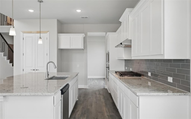 713 Meridian Drive, Aledo, TX 76008, 5 Bedrooms Bedrooms, ,5 BathroomsBathrooms,Residential,For Sale,713 Meridian Drive,20796218