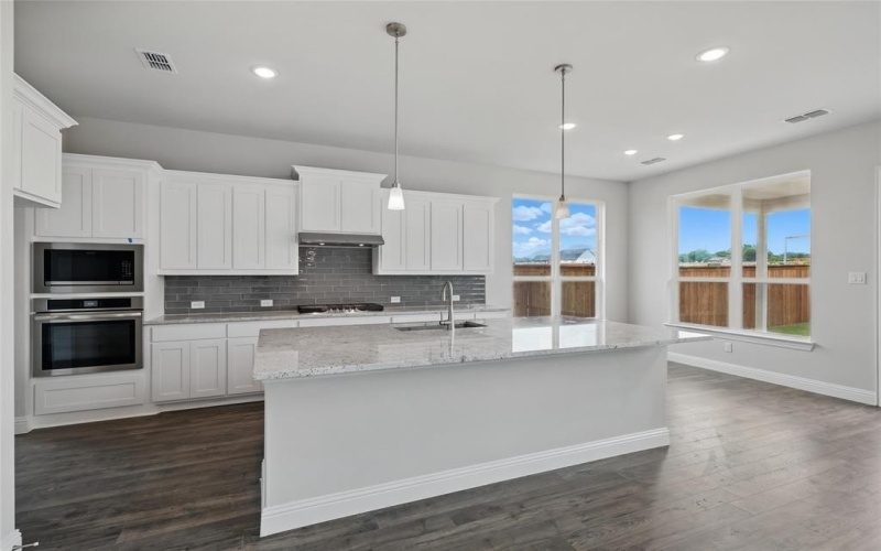 713 Meridian Drive, Aledo, TX 76008, 5 Bedrooms Bedrooms, ,5 BathroomsBathrooms,Residential,For Sale,713 Meridian Drive,20796218
